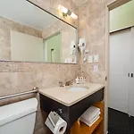 Mulberry Hotel 3*