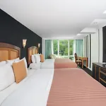 Mulberry Hotel