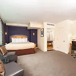 Hotel Mulberry 3*