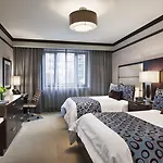 The Pearl 4*