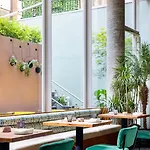 Alameda, Highline Hotel New York