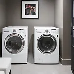 Boutique At Grand