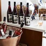 Boutique At Grand 4*