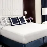 Hotel By Marriott Manhattan/central Park