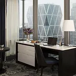 By Marriott Manhattan/central Park Hotel New York