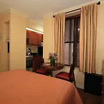 Radio Aparthotel 3*