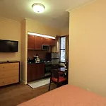 Aparthotel Radio 3*