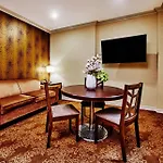 Radio Aparthotel New York