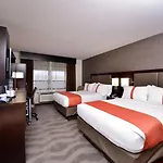Hotel Fairfield & By Marriott Staten Island New York