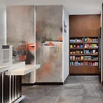 Fairfield & By Marriott Staten Island Hotel 3*