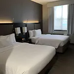 Hotel Fairfield & By Marriott Staten Island New York