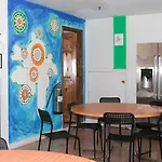 Hostel Ny Moore *