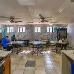 Hostel Ny Moore