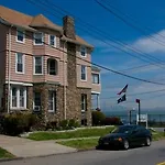 Harbor House Bed And Breakfast