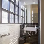 The Local Ny Hostel New York