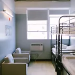 The Local Ny Hostel *