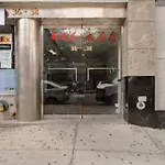 Hotel Flushing