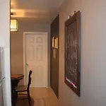 Hell\'S Kitchen - One Bedroom Apartment