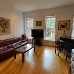 Large And Luxurious In Strivers Row *
