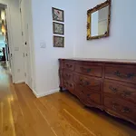 Large And Luxurious In Strivers Row * New York
