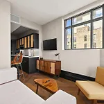 Freeman Ii By Rove 1br With Shared Amenities *