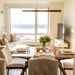Premier Host - High Luxury In Manhattan By Unique - Gym & Pool Aparthotel 4*