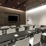 Courtyard By Marriott Long Island City/new York Manhattan View