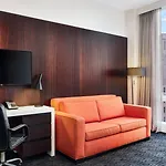 Hotel Courtyard By Marriott Long Island City/new York Manhattan View New York