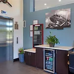 Avion Inn Near Lga Airport, An Ascend Collection Hotel