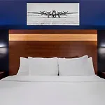 Avion Near Lga Airport. An Ascend Collection *