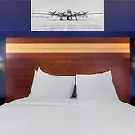 Avion Near Lga Airport. An Ascend Collection Hotel