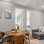 Contemporary Nyc Flat Walk Everywhere