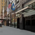 Courtyard By Marriott New York World Trade Center Area
