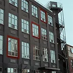 Hotel Feather Factory 3*
