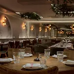 Voco Astoria By Ihg