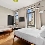 Freeman 701 By Rove Studio With Shared Amenities