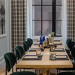 Merrion Row And Public House 4*