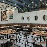 Merrion Row And Public House 4* New York