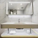 Ramada By Wyndham Flushing Queens
