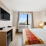 Ramada By Wyndham Flushing Queens Hotel