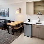 Springhill By Marriott Jfk Airport Jamaica