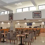 Lic Plaza Hotel