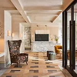The Street By Suiteness Hotel