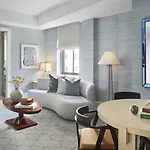 Hotel The Street By Suiteness New York
