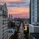 Hotel Renaissance Harlem