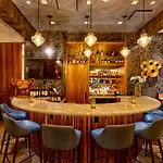 Hyatt Centric Midtown 5th Avenue 4*