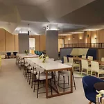 Hampton By Hilton Times Square Hotel