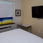 7 Days Hotel 3*
