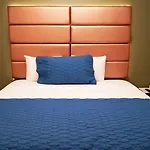 Cabana Hotel Yankee Stadium