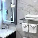 Lotus Blu & Hotel 3*